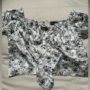 Pretty little thing top